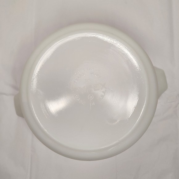 Vintage Pyrex Pink Gooseberry Casserole Dish - Picture 6 of 8